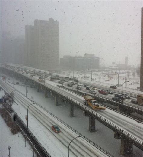 toronto sees 500 collisions after storm drops 22 cm of snow cbc news