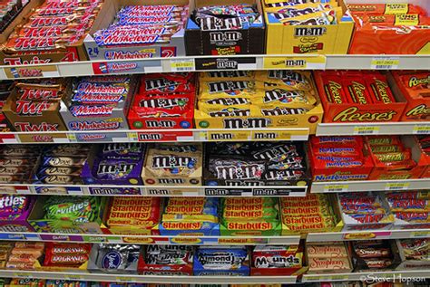 America loves its candy bars and some of the most popular candy bars date back more than 100 do yourself a favor and check out this ranking of popular candy bars in which we order the bars from. Best Candy Bars Ever Mock Draft