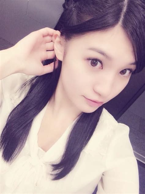 shoko takasaki pretty selfie