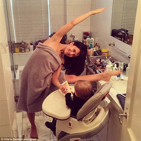 Hilaria Baldwin Strikes A Yoga Pose In Her Bath Towel Daily Mail Online