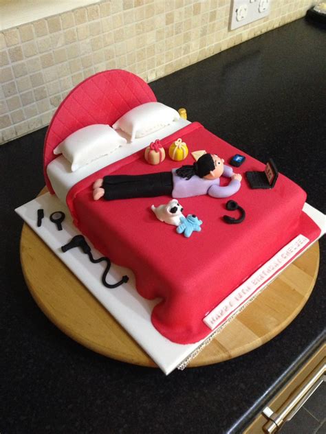 Cake Design Ideas For 18th Birthday 18th Cake Celebration Cakes