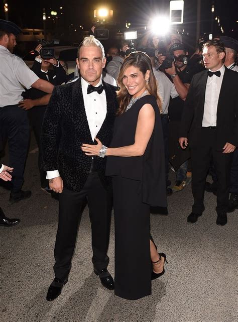 Robbie Williams And Ayda Field Continue To Brush Off