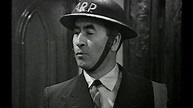 Bill Pertwee 'life and soul of the party' - BBC News