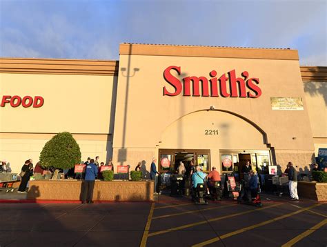 Smiths Owner To Buy Albertsons Vons — What Does It Mean For You