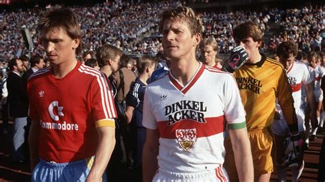 V., commonly known as vfb stuttgart (german pronunciation: VfB Stuttgart | 3. Mai 1986