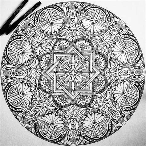 Symmetry Balance And Harmony In Mandala Drawings Mandala Drawing