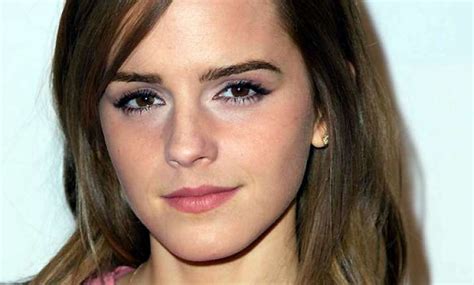 Emma Watson Under Radar For Hiring Illegal Maid Hollywood News India Tv