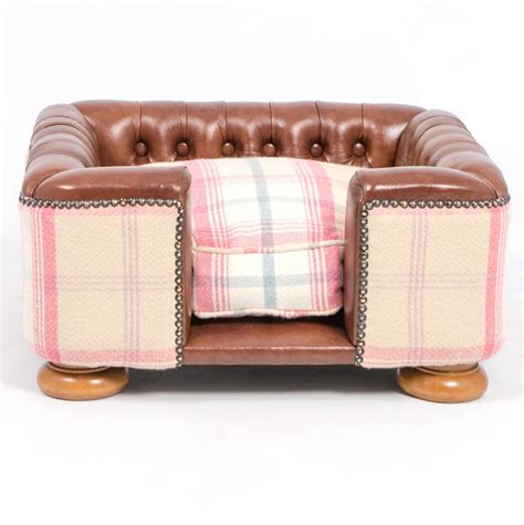 Burghley Buttoned Chesterfield Dog Bed By Lords And Labradors