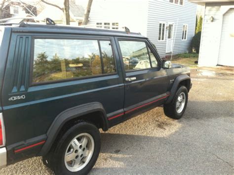 I bought this beautiful jeep back in may 2015. 1995 Jeep Cherokee XJ Sport 4x4 2 Door 5 speed manual