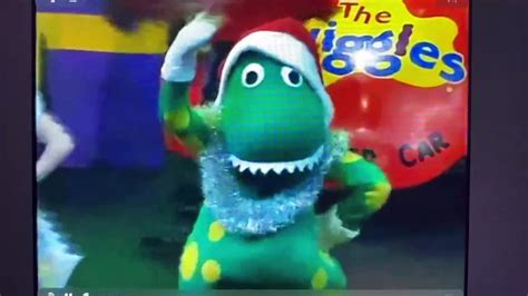 The Wiggles Wiggly Christmas Medley Live 19981999 Video Dailymotion