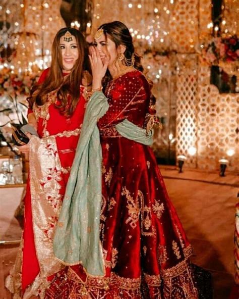 Beautiful Pictures Of Naimal Khawar At Her Sisters Wedding Ceremony