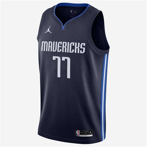 Luka Doncic 77 Swingman Jersey Dallas Mavericks