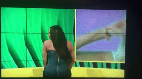 Big Brother 2016 Lateysha Grace Wardrobe Malfunction During Rylan