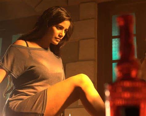 Leaked Poonam Pandeys Picture From Nasha Sets Bollywood Hindustan