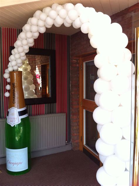 WOW Entrance Champagne Bottle Bubbles Arch