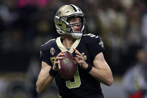 Drew Brees Just Broke The All Time Nfl Passing Touchdown Record The