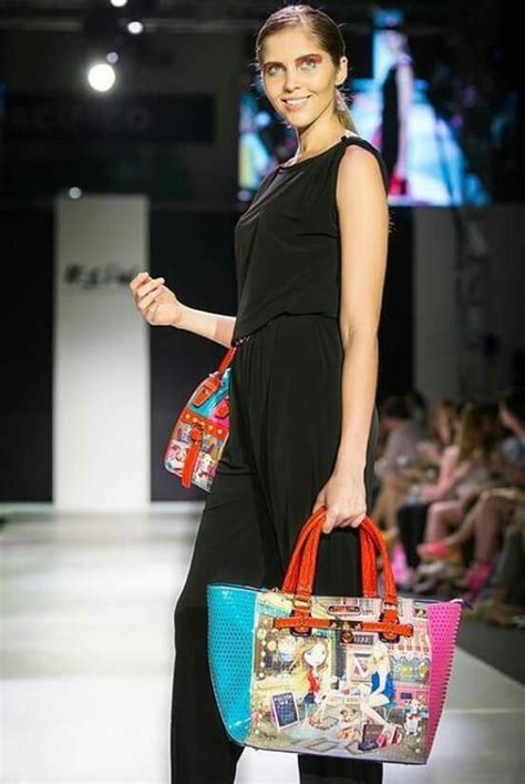 Pin By Claudia Neyra On Summer Fashion Nicole Lee Handbags Nicole Lee