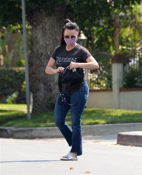 Kyle richards in a brown leather jacket out in beverly hills. Kyle Richards - Shopping in LA 08/20/2020 • CelebMafia