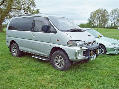 mitsubishi delica space gear exceed 2800 turbo picture 7 reviews news specs buy car