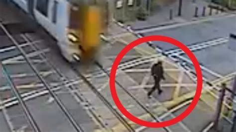 British Man Almost Hit By London Train In Shocking Video Au