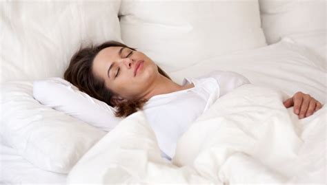 10 Tips To Sleep Cooler Tonight Spencers Tv And Appliance Phoenix Az