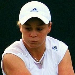 She was born to a father, robert barty, and a mother, josie barty. Ashleigh Barty: Top 10 Facts You Need to Know | FamousDetails