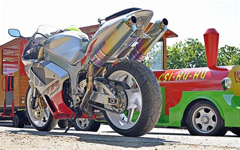 199 kiló színizom: Honda VTR1000SP1 használt teszt | Fast bikes, Custom ...