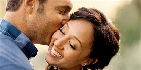 The Essential Interracial Dating Tips 2022 Ladadate