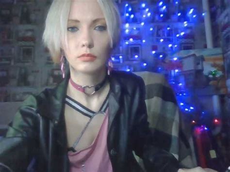 Wildmissniks Bongacams Webcam Model Profile And Free Live Sex Show