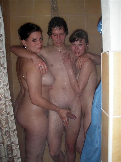 Sexy Shower Threesome