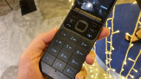 Relive Nostalgia With The Nokia 2720 Flip Phone Now With 4g