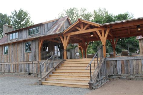 Located on the banks of the wild & scenic rogue river, cougar lane lodge is the perfect escape for the outdoor enthusiast. Jim Belushi's vacation cabin on Southern Oregon's Rogue ...