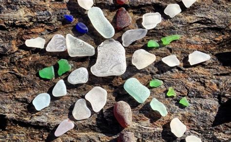Check spelling or type a new query. Sea glass hunting uncovers bits of Maine's past :: Puget ...