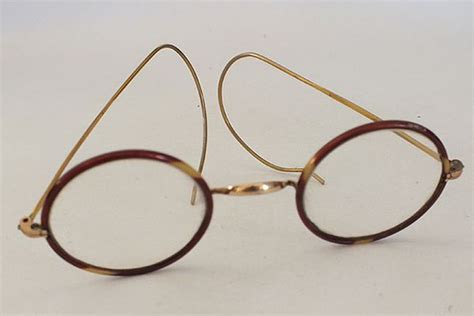 The Eyeglasses 13th Century Idesignwiki Vlr Eng Br
