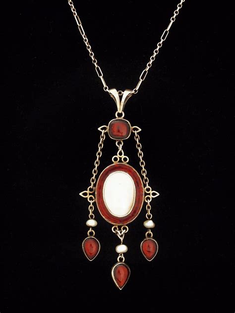 Enamelled Arts Crafts Necklace With Garnets 1900 Art Nouveau Jewelry
