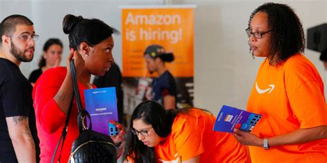 Amazon S Hiring Spree Draws Massive Crowds Business Insider
