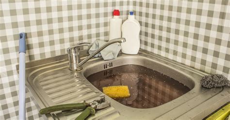 How to unclog a bathroom sink or bathtub drain. Kitchen Sink Clogged? How To Release The Grease! | All A's ...