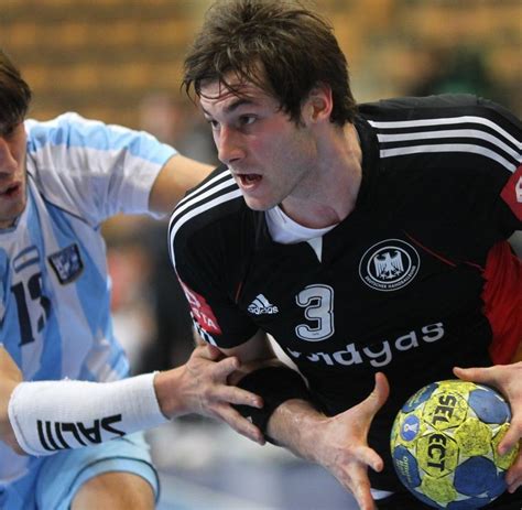 Zum auftakt ist in düsseldorf platz für 50.000 zuschauer. Handball-WM: Nach Niederlage bangt Deutschland um Olympia ...