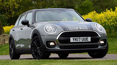 2017 Mini Cooper Clubman Black Package Uk Wallpapers And Hd Images