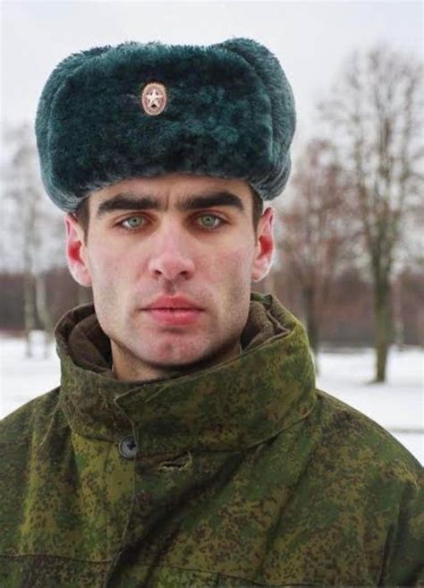 21 razones para creer que el príncipe azul es ruso hombres rusos rostros humanos caras