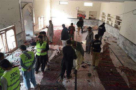 Explosion Kills Dozens At Shiite Mosque In Pakistan The New York Times