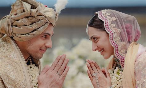 Sidharth Malhotra Kiara Advani Share First Pics As Married Couple And