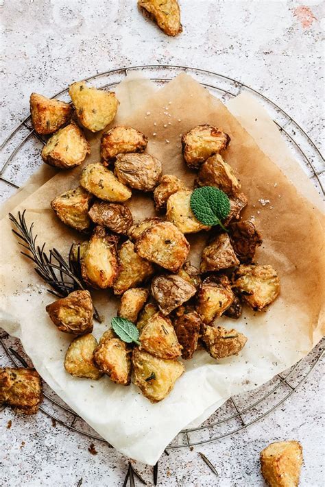 Although baking soda is naturally occurring, it is often mined and, through a chemical process, created. Crispy roasted potatoes wedges | Recipe (With images ...