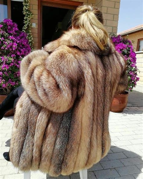 Clase Y Belleza Bad And Bougie Fur Coat Fashion Fabulous Fox Fur Wrap Fox Fur