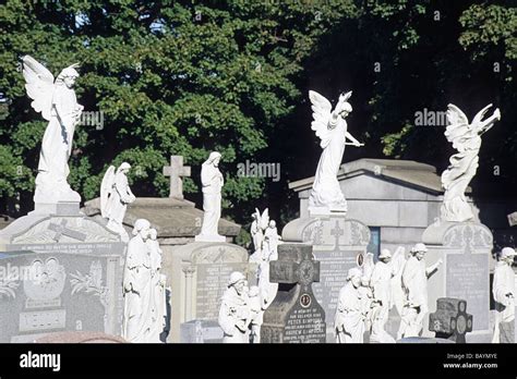 Calvary Cemetery The Godfather Hi Res Stock Photography And Images Alamy