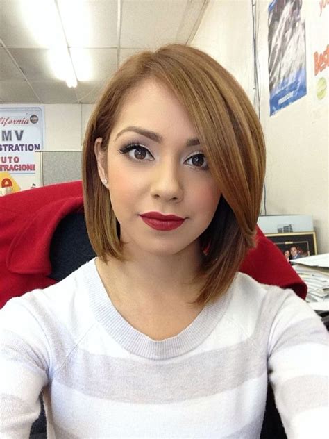 Maybe you would like to learn more about one of these? Above shoulder, curved | Chin length hair, Short hair ...