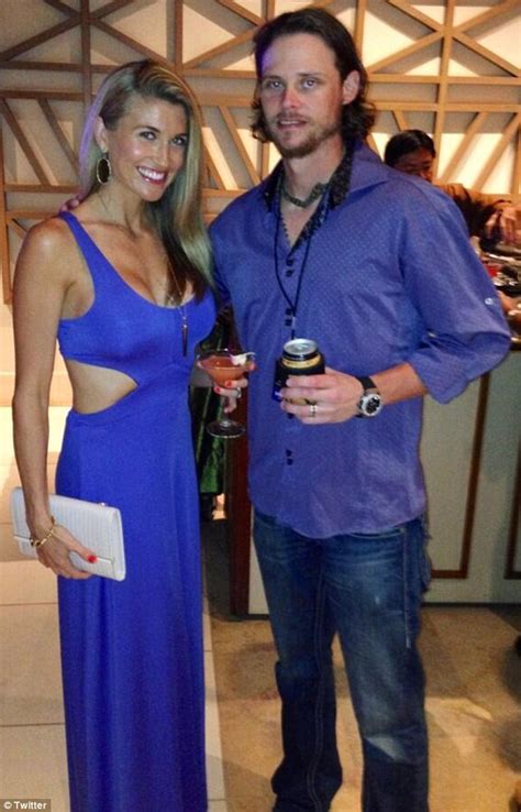 Nude Photos Of Red Sox Pitcher Clay Buchholz S Wife Lindsay Clubine Leaked After His Phone Is