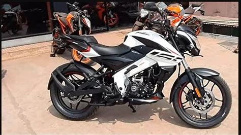 Bajaj Pulsar Ns160 Spotted With Black Wheels Ht Auto