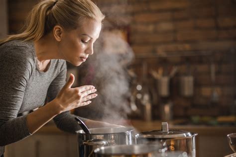 8 Ways To Naturally Counter The Cooking Smell Of The Kitchen