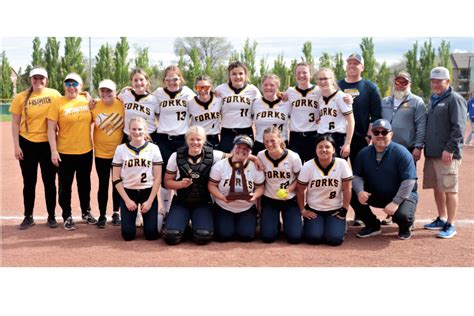 State Softball Young Forks Team Will Be Back After Third Place Finish Peninsula Daily News News